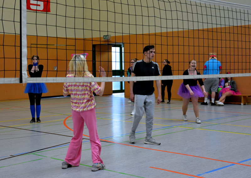volleyball_10.jpg volleyball_10.jpg