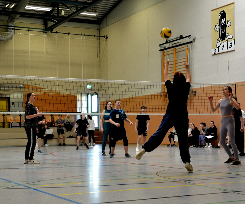 volleyball_4.jpg volleyball_4.jpg
