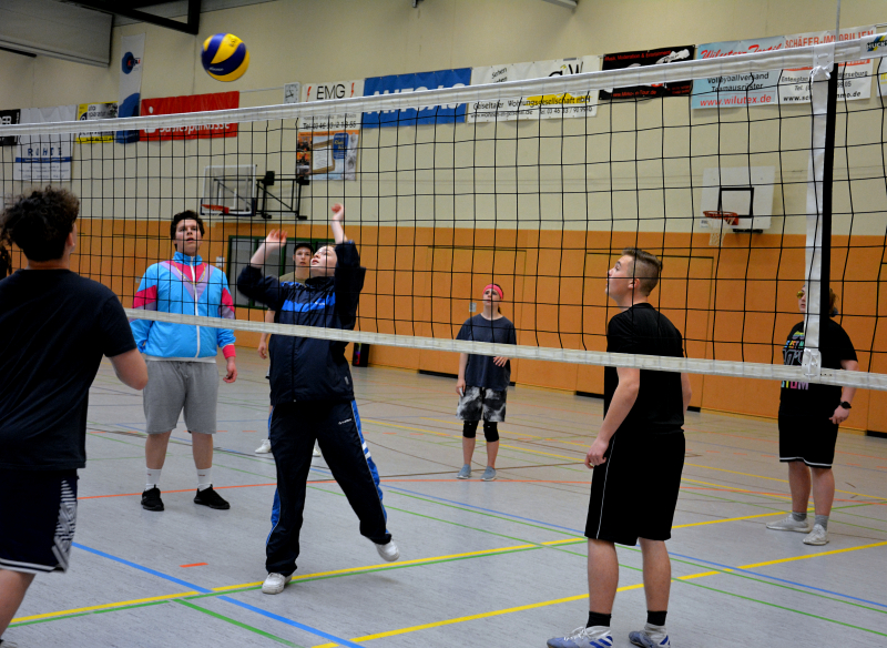 volleyball_7.jpg volleyball_7.jpg