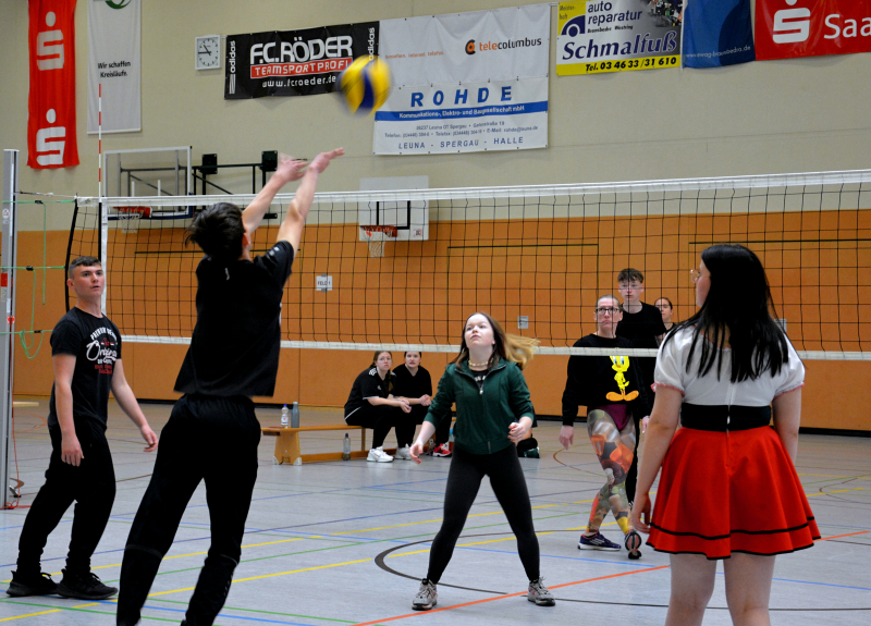 volleyball_9.jpg volleyball_9.jpg